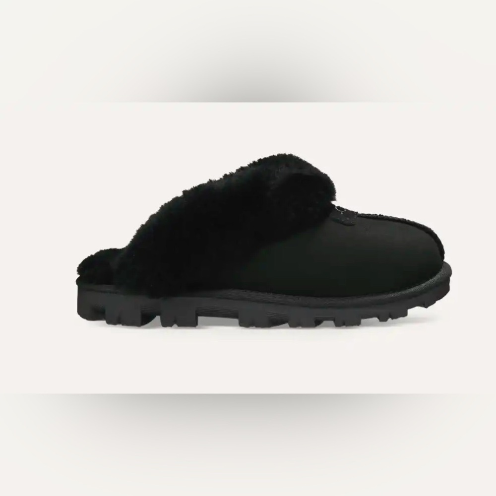 UGG Black Women's size 9 perf condition